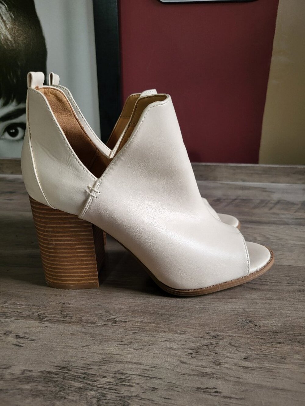 PINK LILY OPEN TOE CREAM HEELED BOOTIES SZ 10